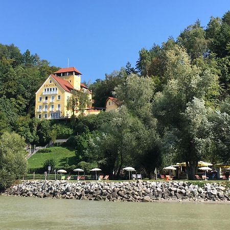 Hotel-Restaurant Faustschloessl Feldkirchen an der Donau Extérieur photo