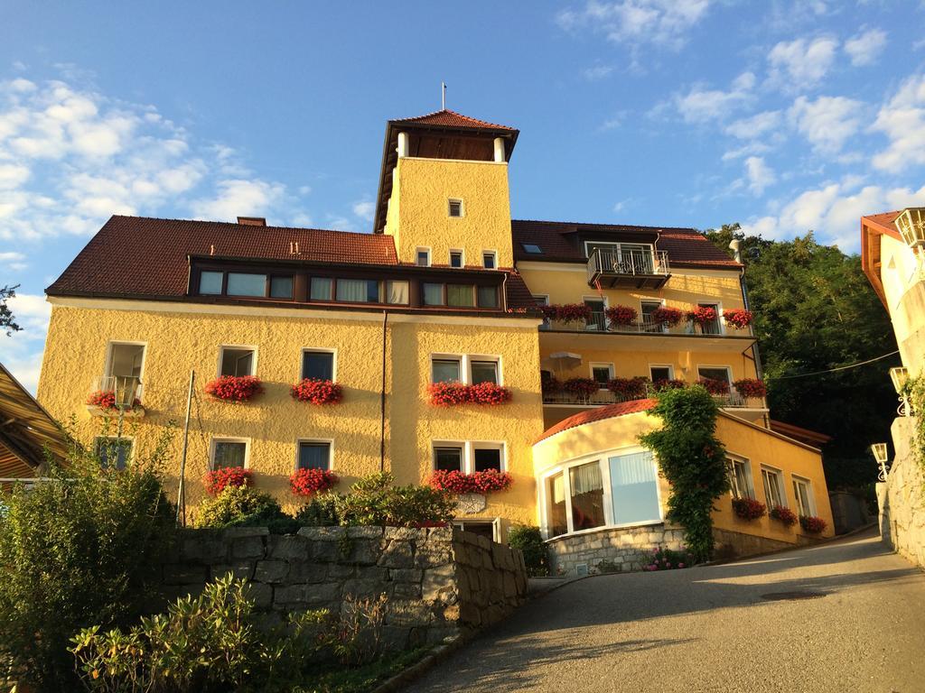 Hotel-Restaurant Faustschloessl Feldkirchen an der Donau Extérieur photo